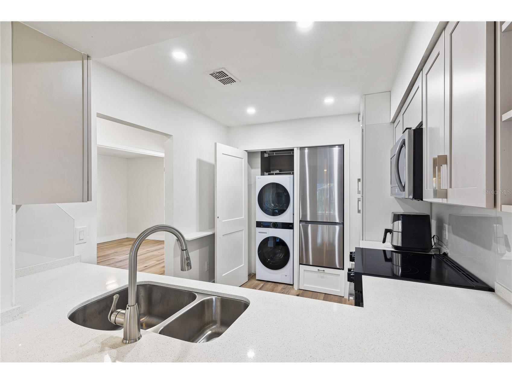 5606 Blue Shadows Court #10 Orlando FL 32811 O6379534 image4