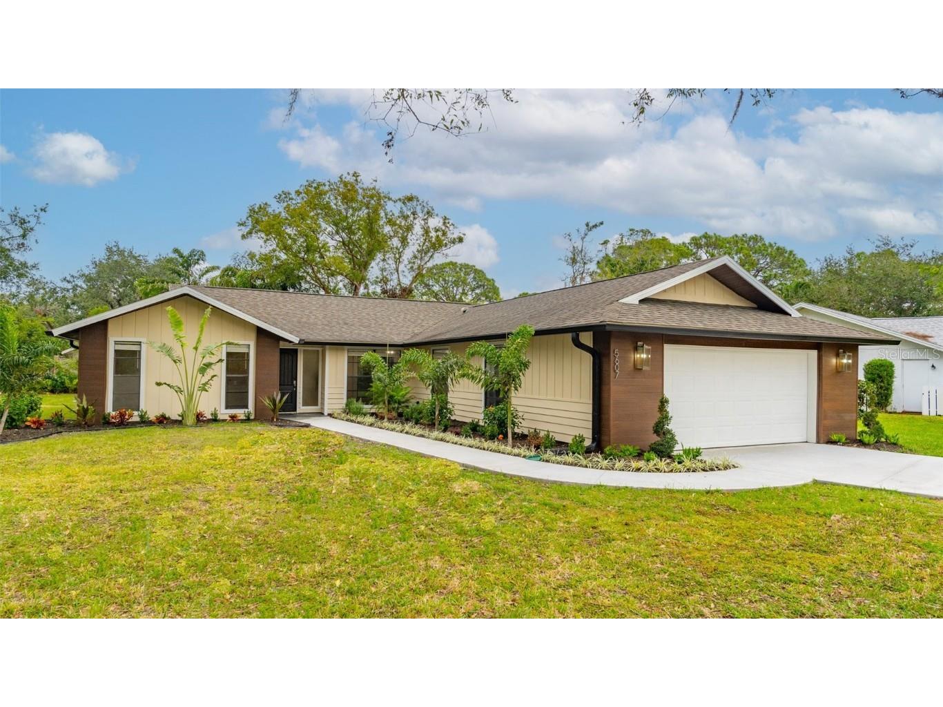 5607 Beneva Woods Circle Sarasota FL 34233 A4564998 image1