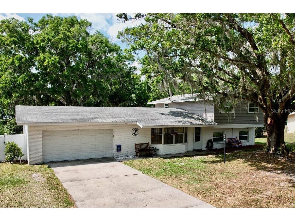 5608 Driftwood Drive Lakeland FL 33809 B4901222 image1