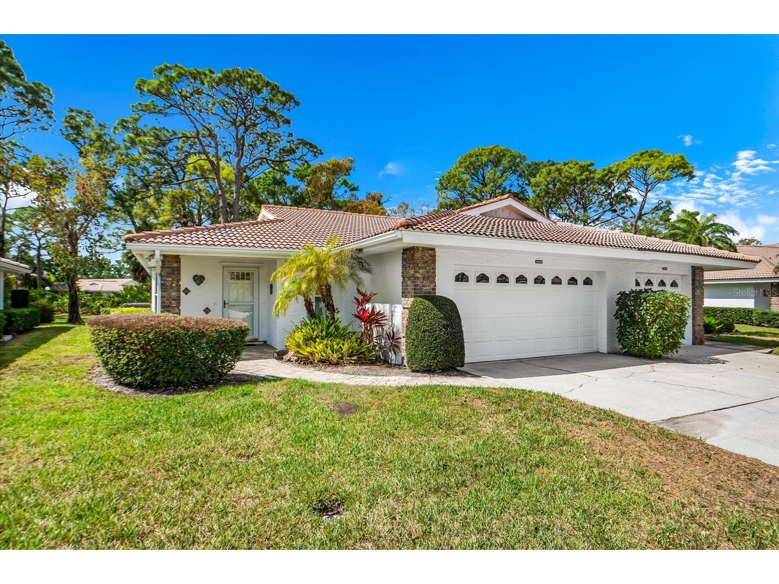 5608 Garden Lakes Drive Bradenton FL 34203 A4685976 image1