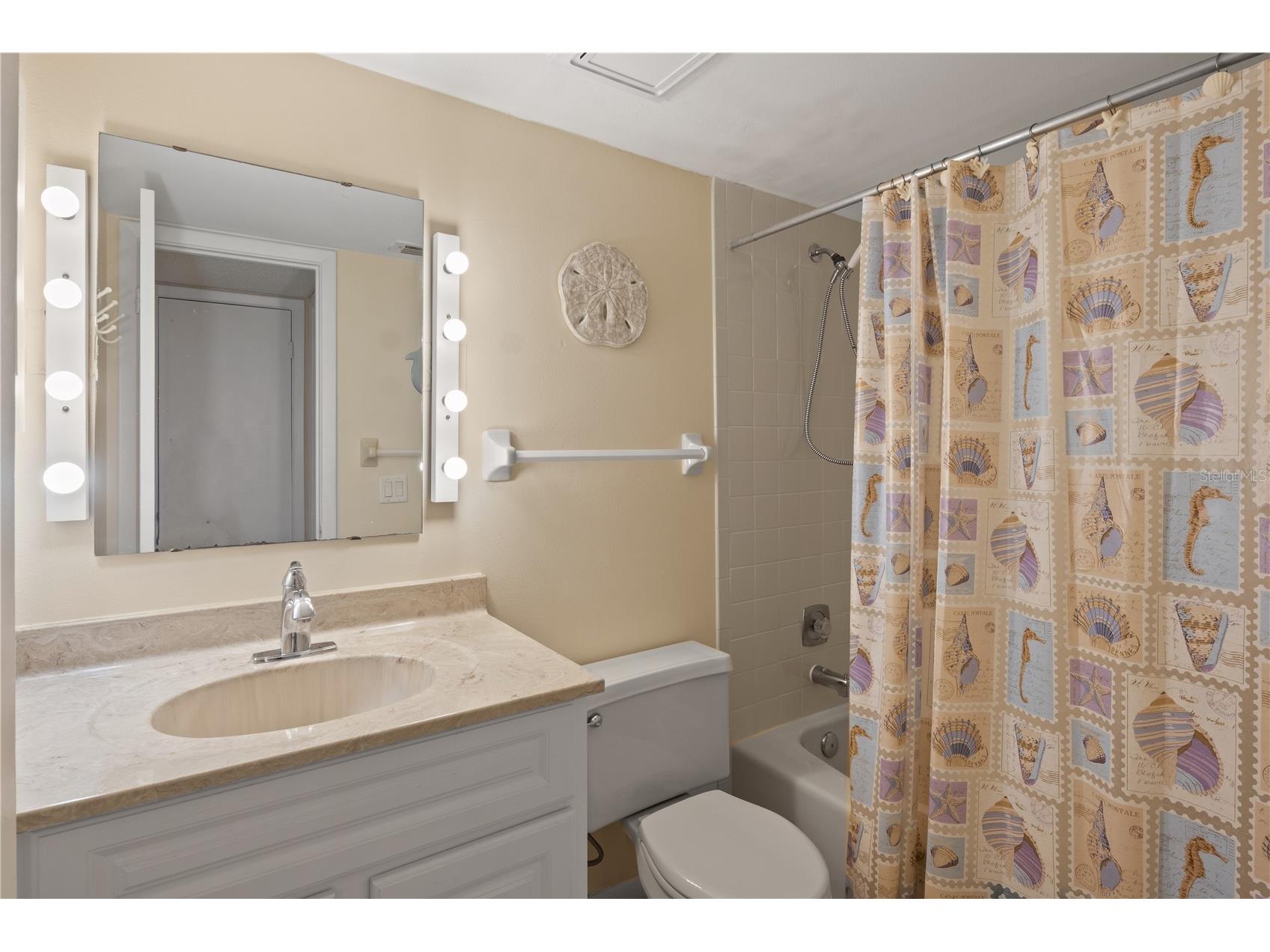 5608 Gulf Drive #104 Holmes Beach FL 34217 A4679030 image23