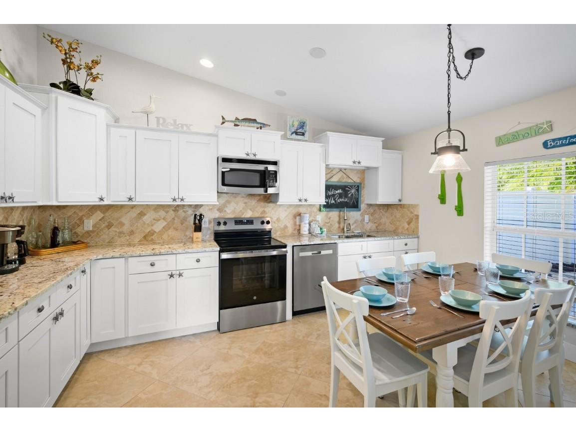 5608 Holmes Boulevard Holmes Beach FL 34217 A4645925 image12