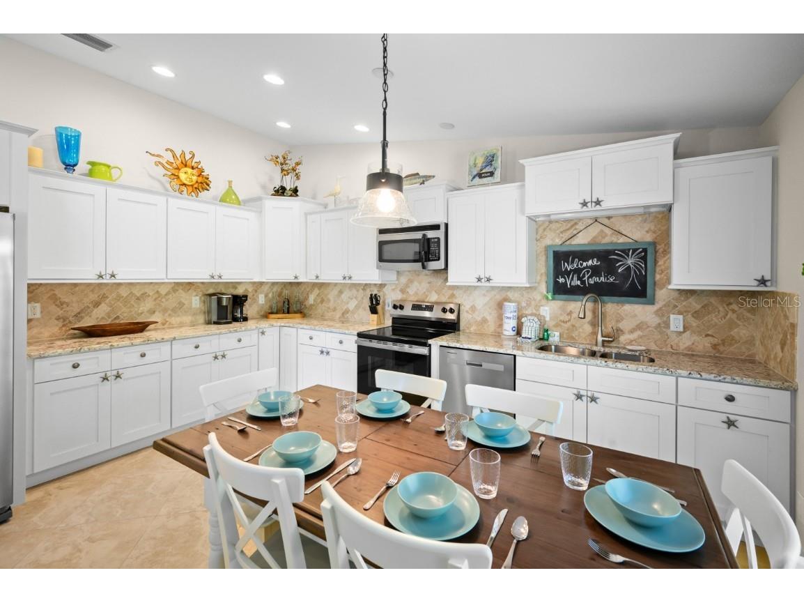 5608 Holmes Boulevard Holmes Beach FL 34217 A4645925 image14