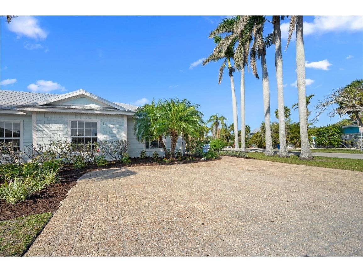 5608 Holmes Boulevard Holmes Beach FL 34217 A4645925 image5