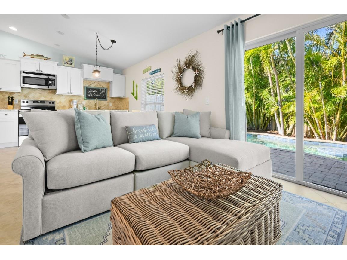 5608 Holmes Boulevard Holmes Beach FL 34217 A4645925 image8