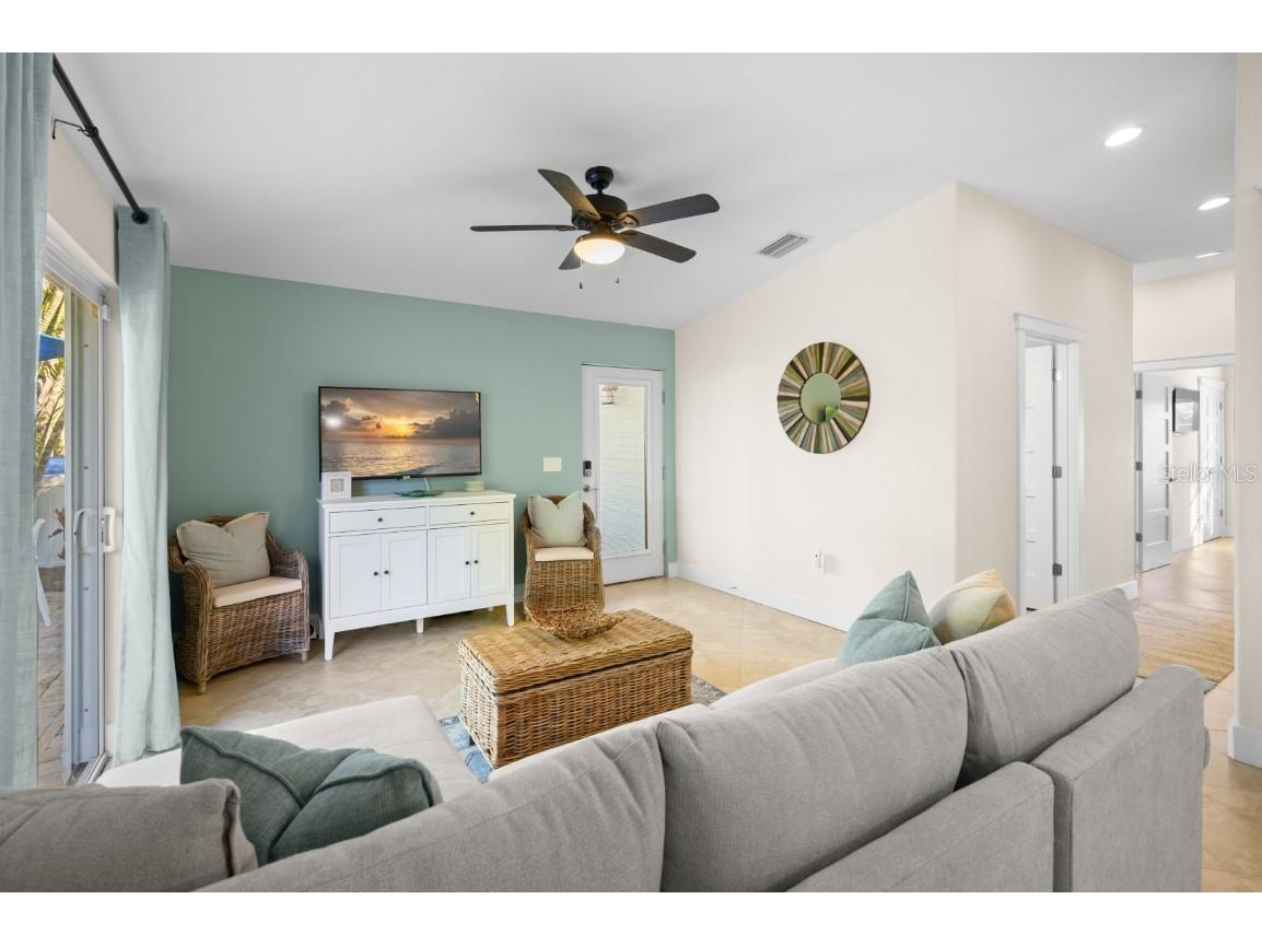 5608 Holmes Boulevard Holmes Beach FL 34217 A4645925 image9