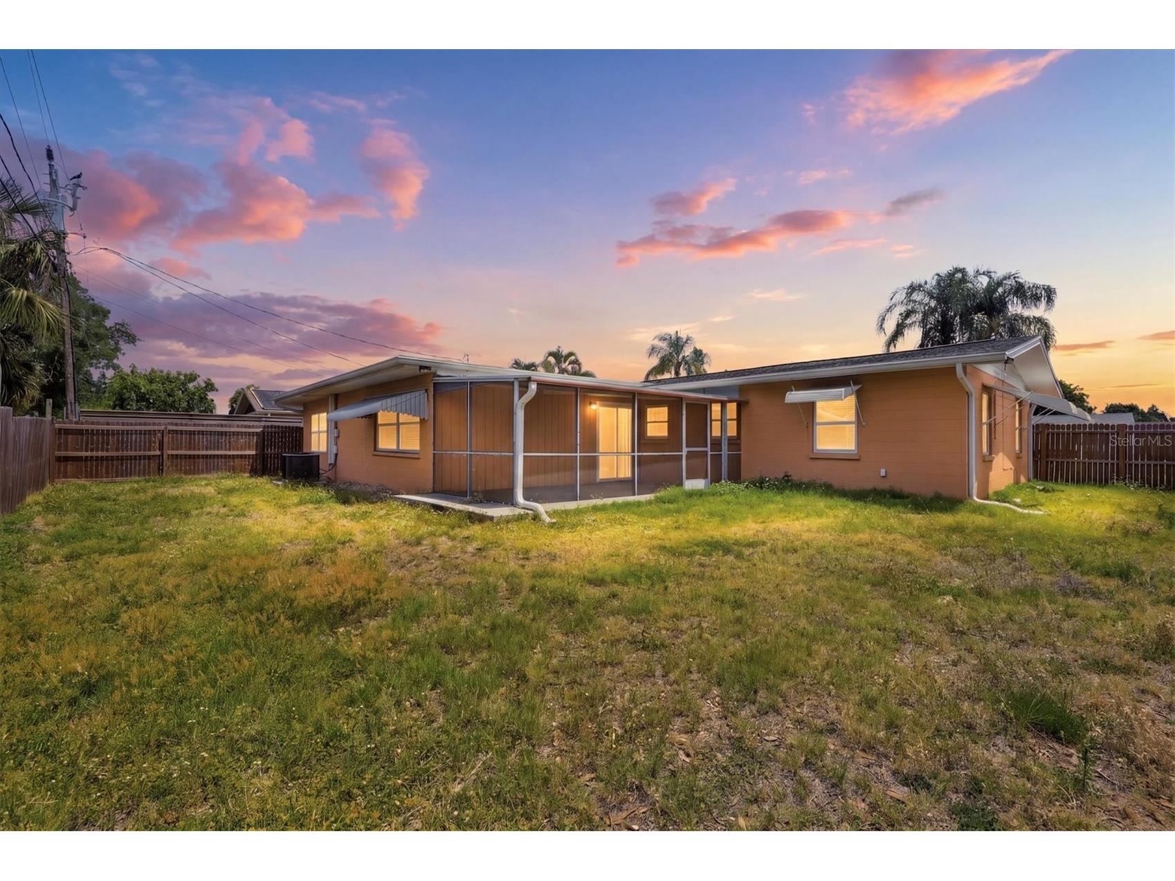 5608 Murdock Avenue Sarasota FL 34231 A4691209 image2