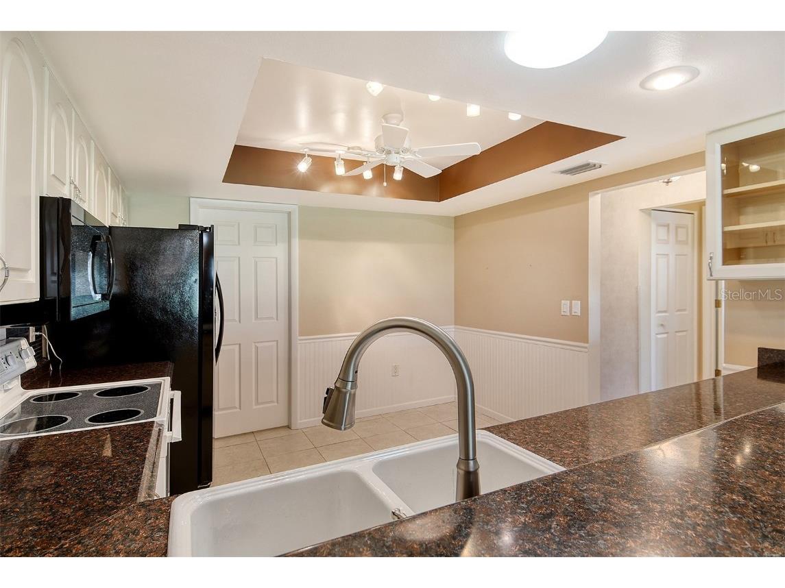 5609 Evergreen Drive #28 Sarasota FL 34233 A4665113 image19