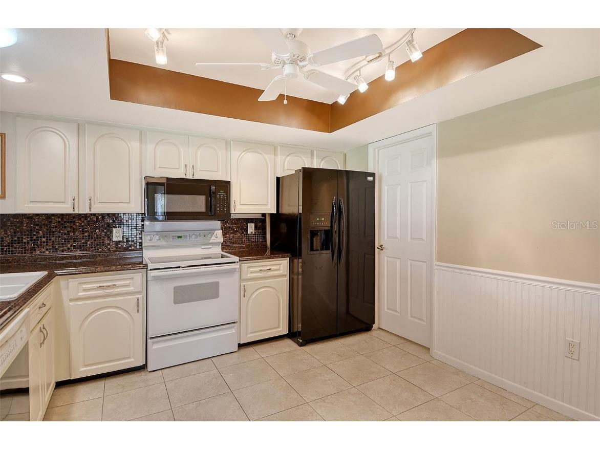 5609 Evergreen Drive #28 Sarasota FL 34233 A4665113 image20