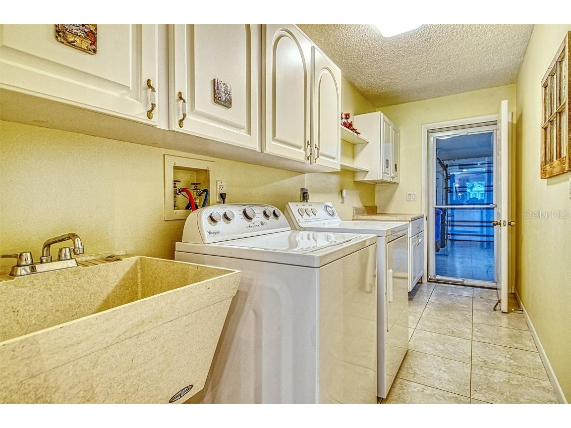 5609 Evergreen Drive #28 Sarasota FL 34233 A4665113 image30