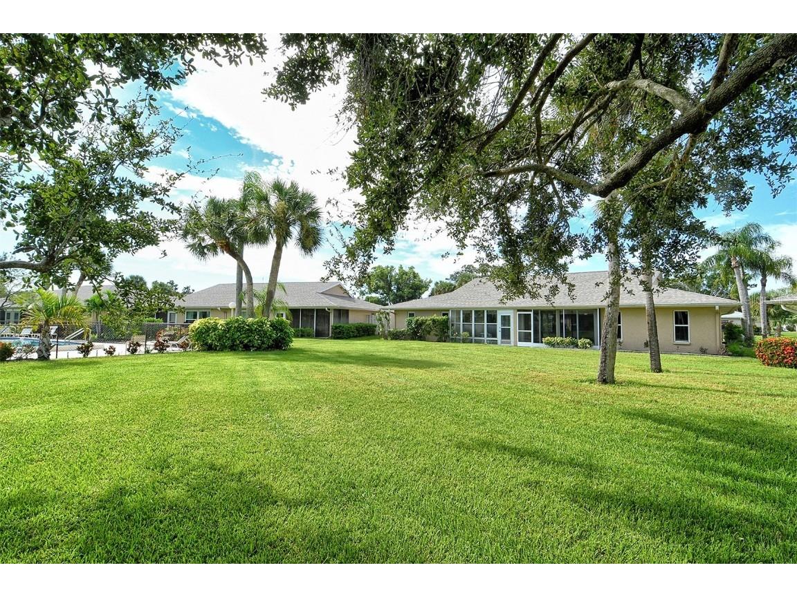5609 Evergreen Drive #28 Sarasota FL 34233 A4665113 image32