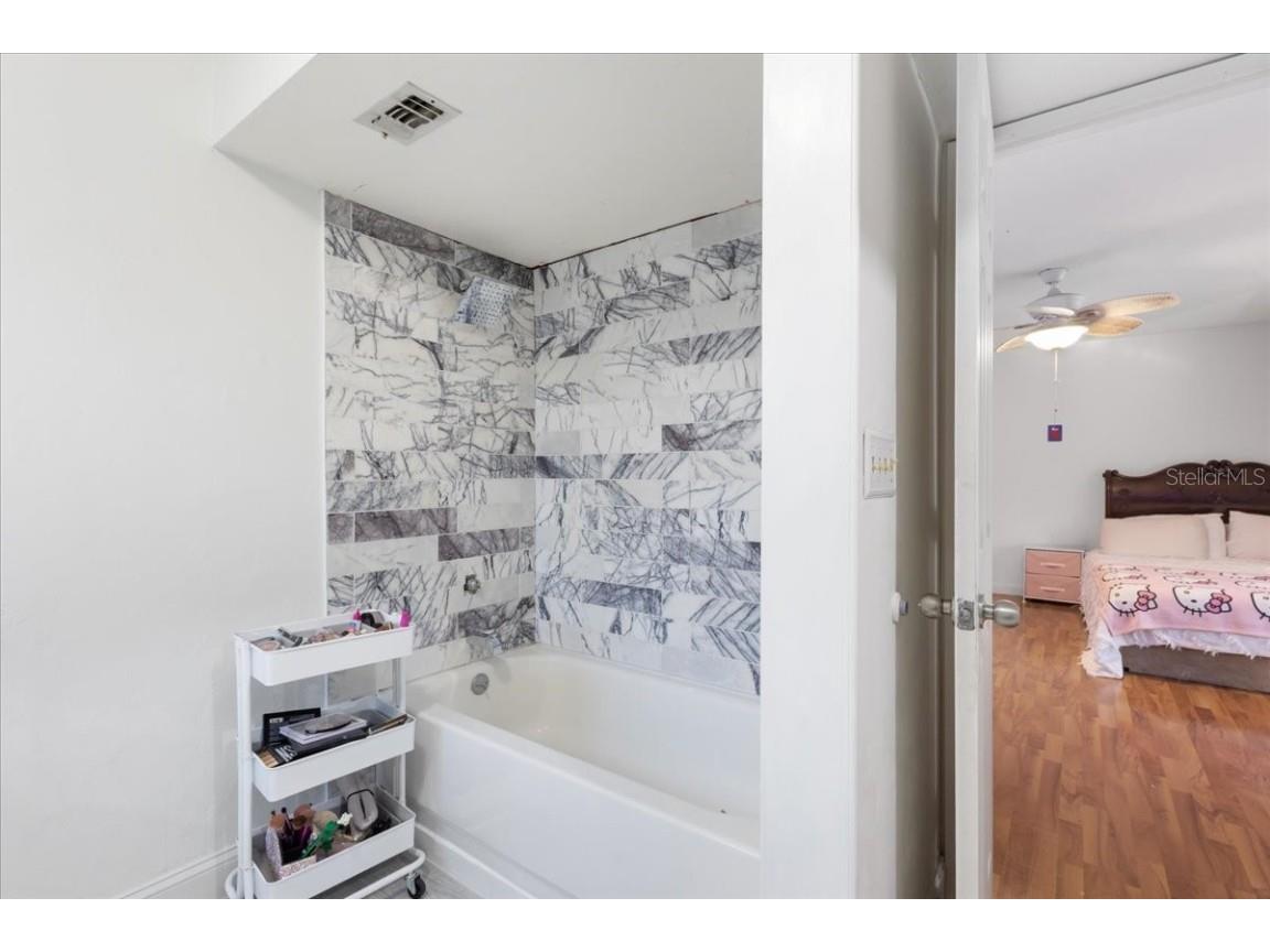 5609 NW 53rd Court Gainesville FL 32653 GC535399 image27