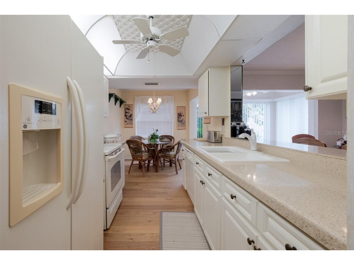 5609 Sheffield Green Circle #5609 Sarasota FL 34233 A4646270 image11