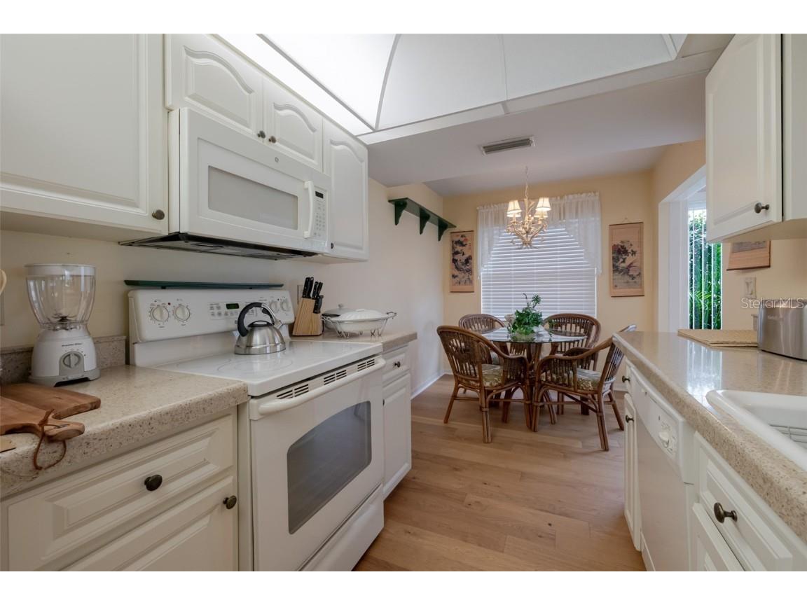 5609 Sheffield Green Circle #5609 Sarasota FL 34233 A4646270 image13