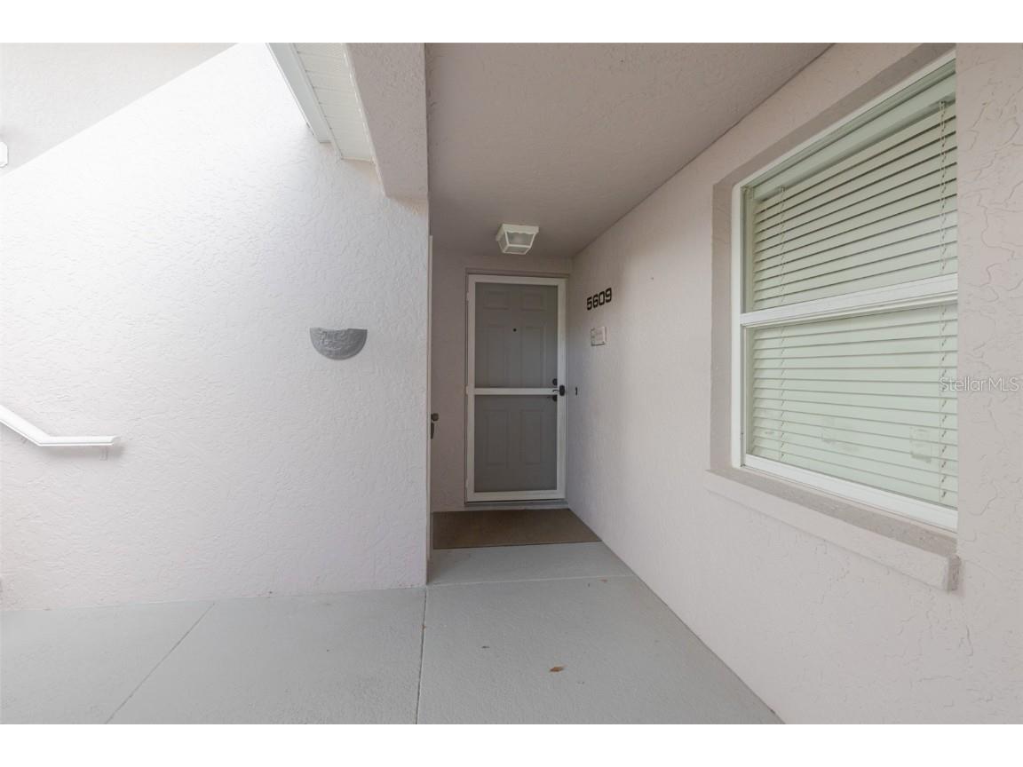 5609 Sheffield Green Circle #5609 Sarasota FL 34233 A4646270 image3