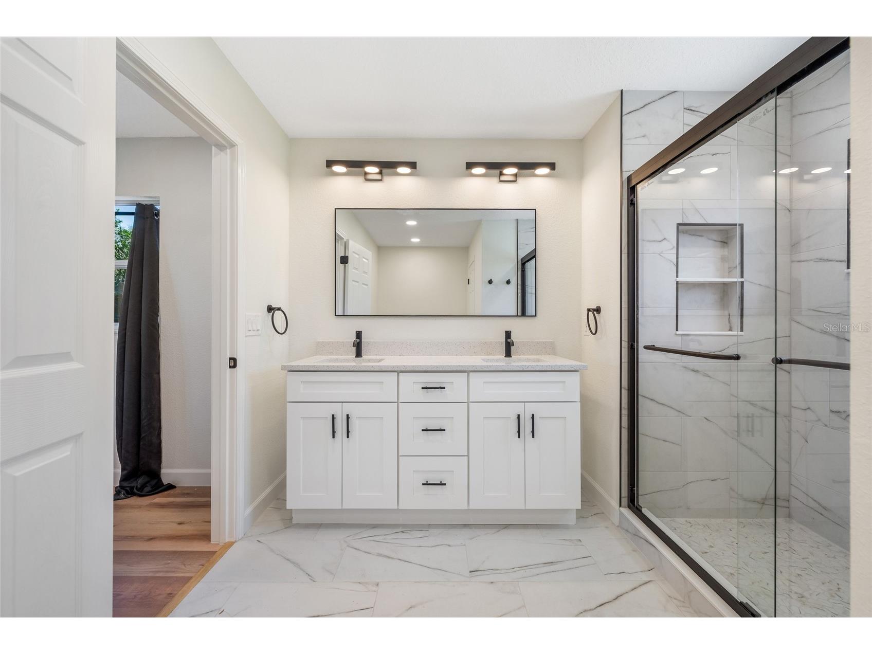 5609 Valley Oak Road Orlando FL 32808 O6406214 image16