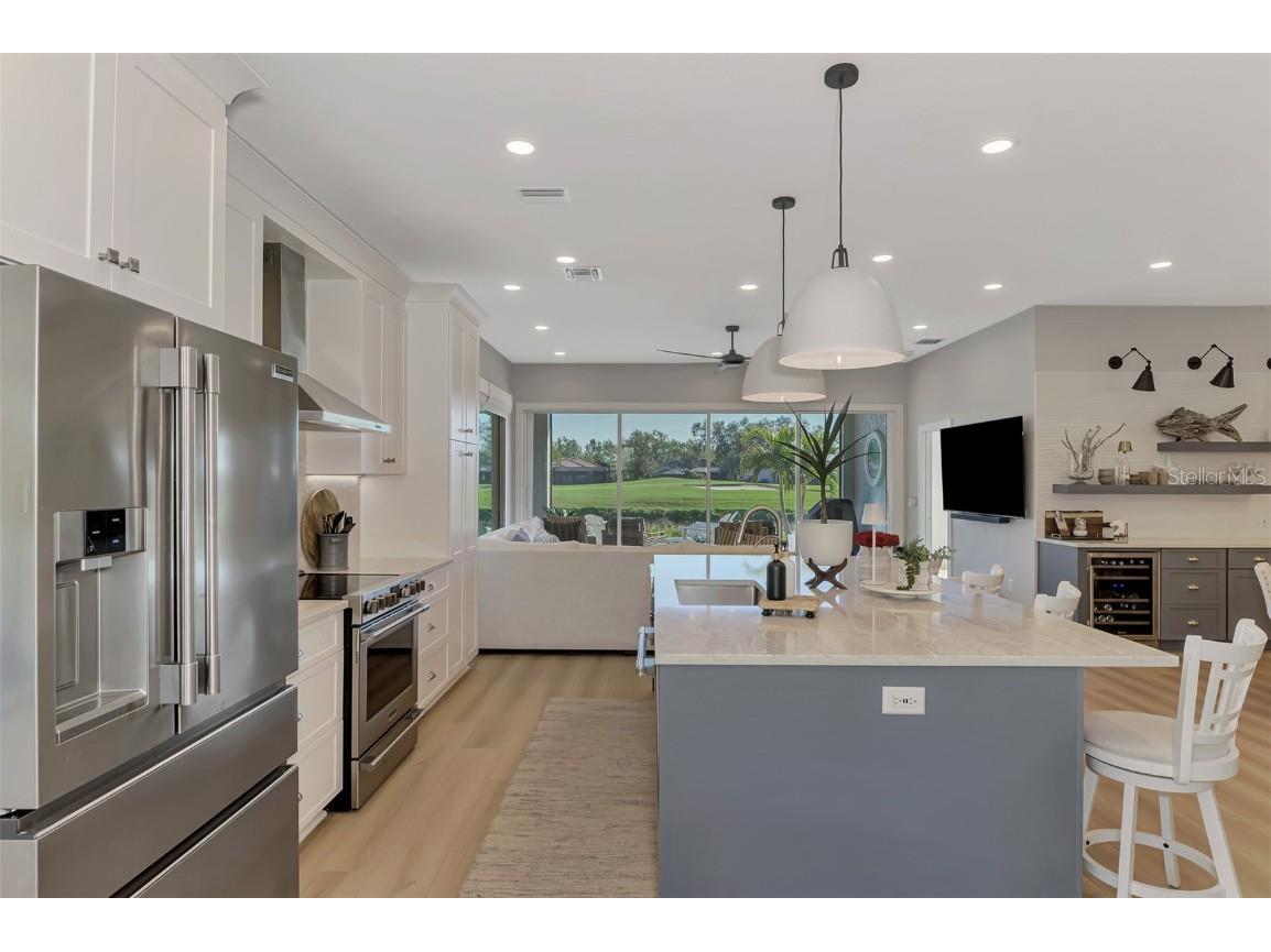 561 Fallbrook Drive Venice FL 34292 - No name A4675638 image11