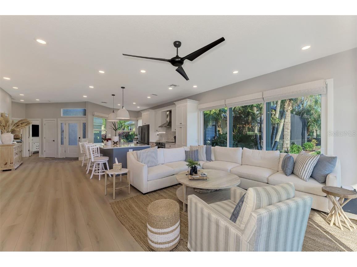 561 Fallbrook Drive Venice FL 34292 - No name A4675638 image26