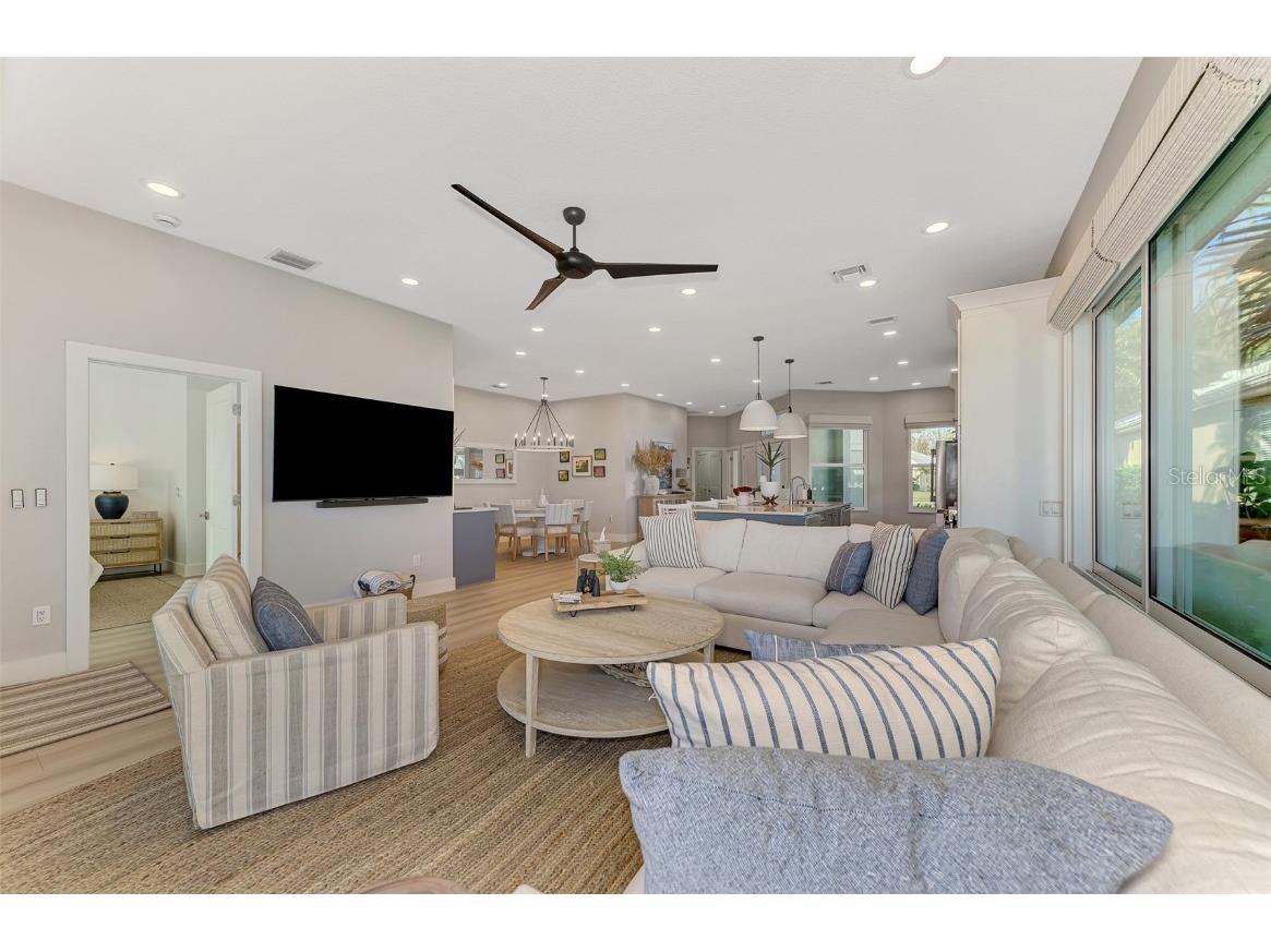 561 Fallbrook Drive Venice FL 34292 - No name A4675638 image27