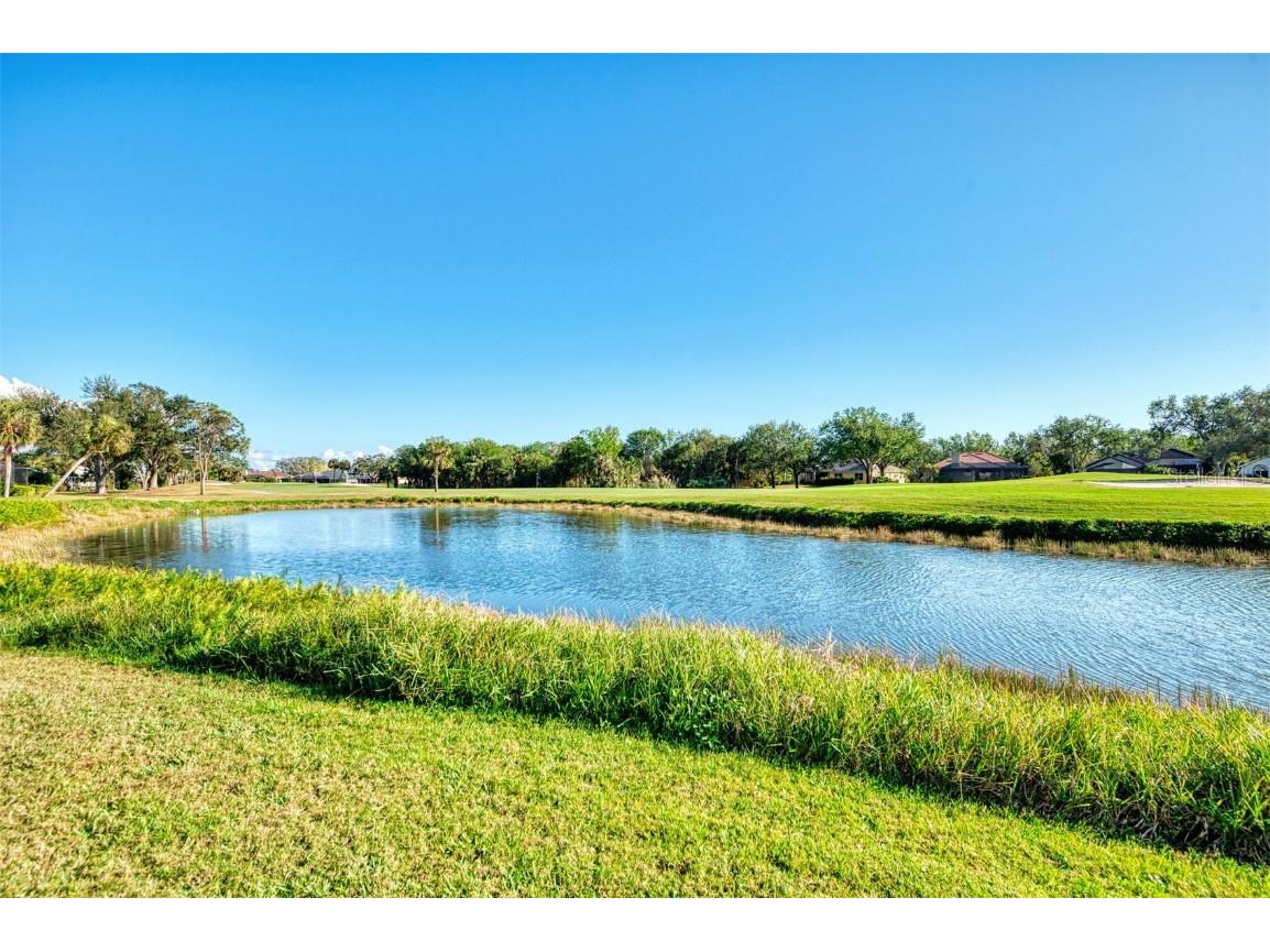 561 Fallbrook Drive Venice FL 34292 - No name A4675638 image47