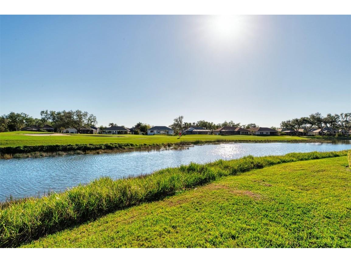 561 Fallbrook Drive Venice FL 34292 - No name A4675638 image48