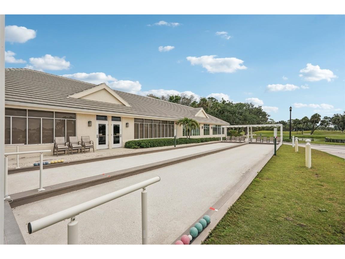 561 Fallbrook Drive Venice FL 34292 - No name A4675638 image53