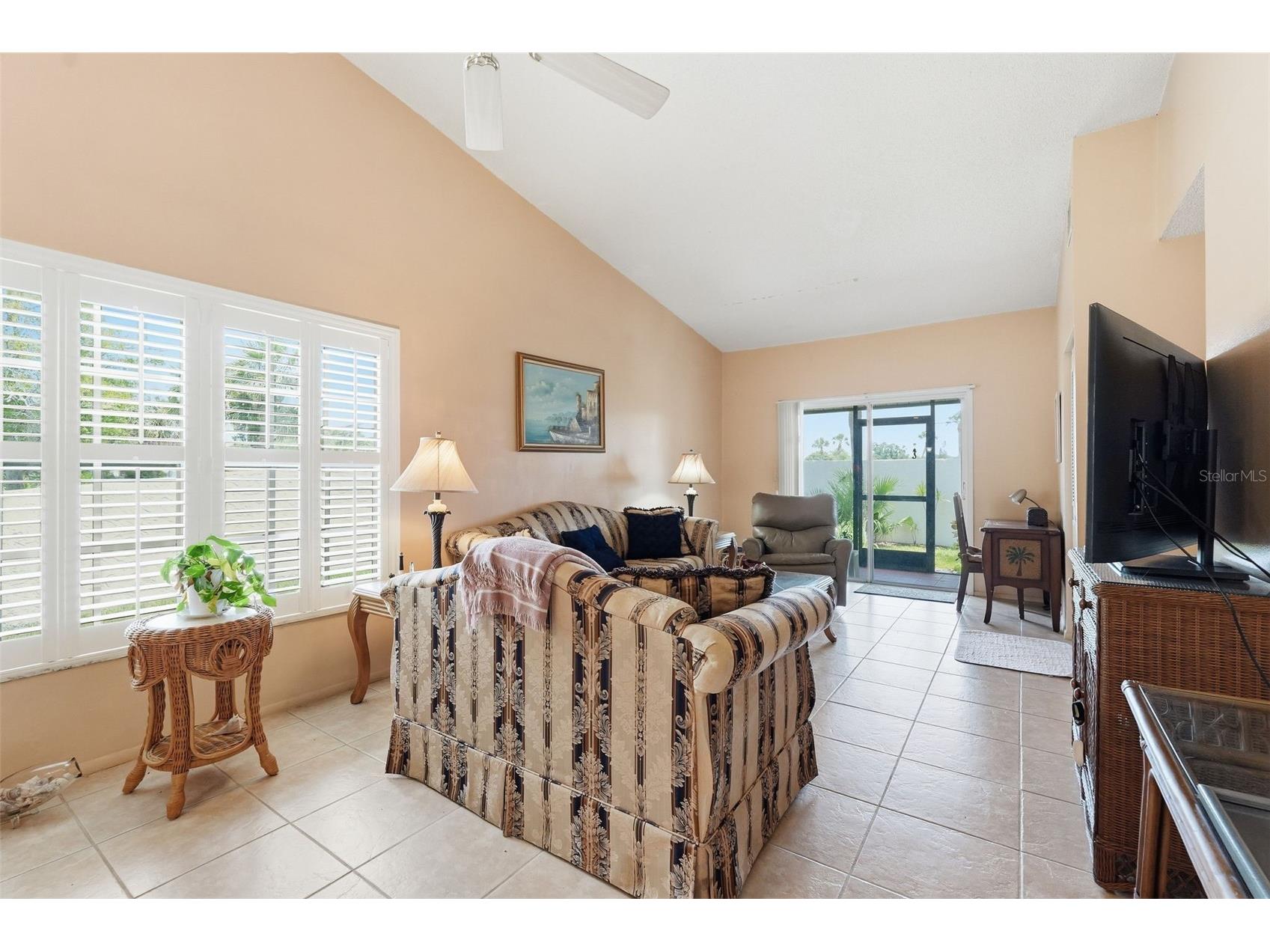 561 Laguna Vista Court Largo FL 33771 TB8512559 image14