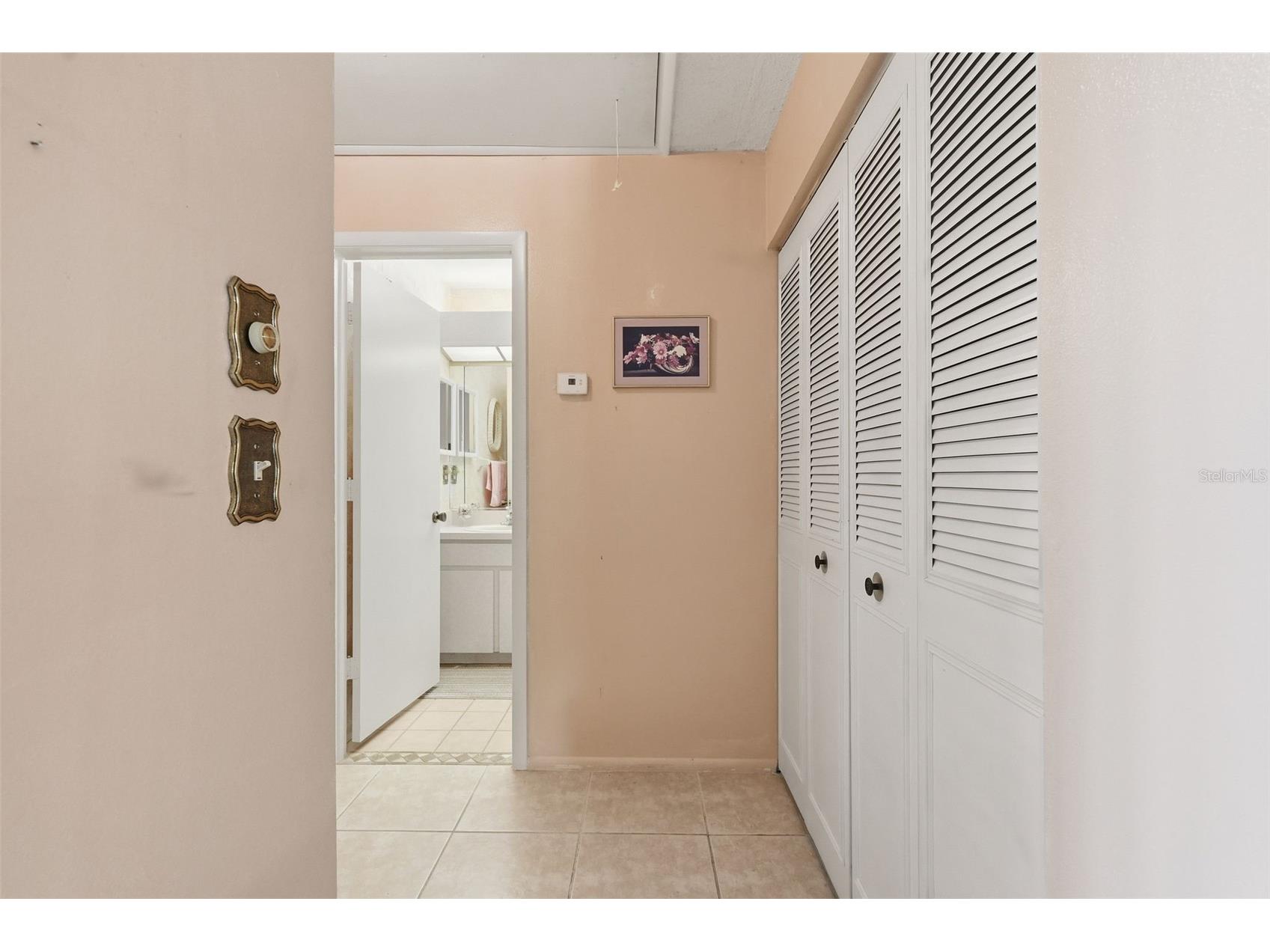 561 Laguna Vista Court Largo FL 33771 TB8512559 image21