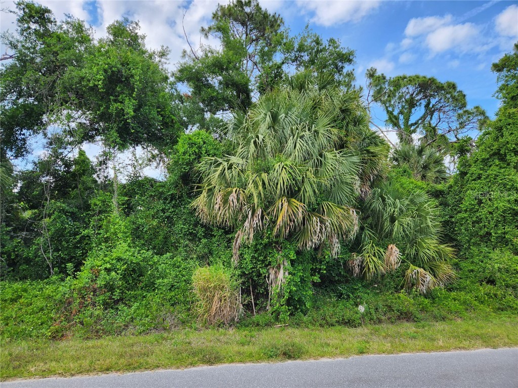 561 Lomond Drive Port Charlotte FL 33953 C7492275 image1