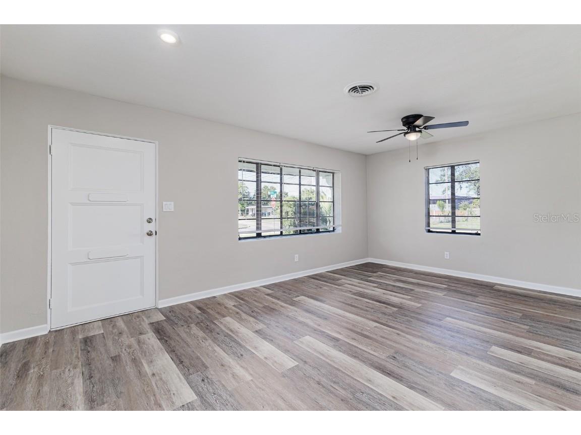 561 N Dollins Avenue Orlando FL 32805 O6364653 image14