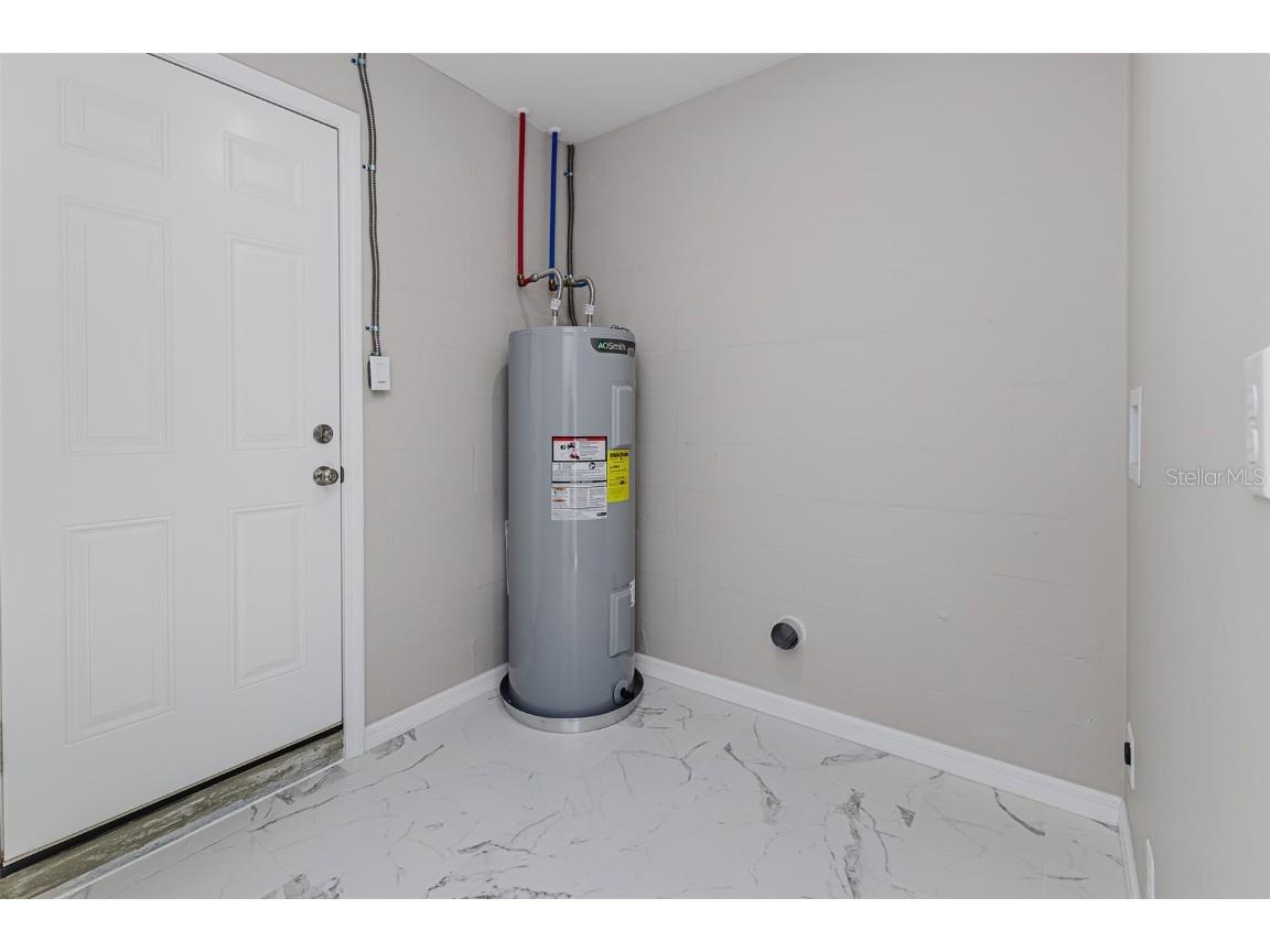 561 N Dollins Avenue Orlando FL 32805 O6364653 image27