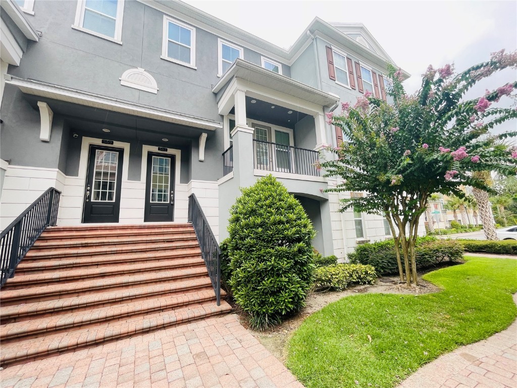 561 Scotia Place Orlando FL 32806 O6132020 image1