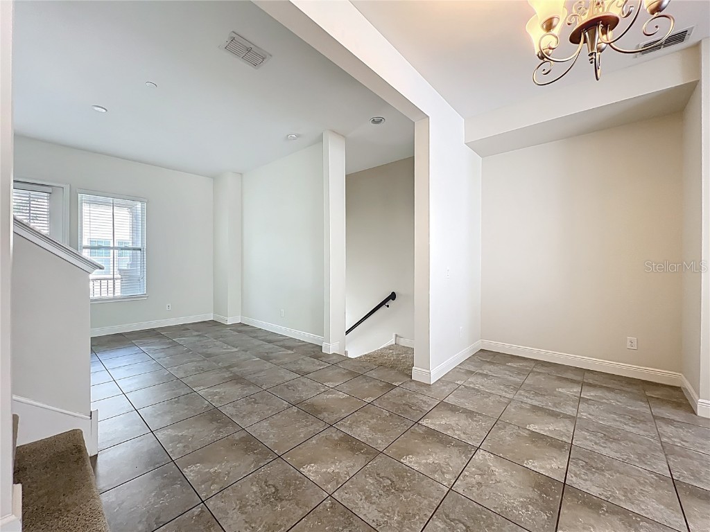 561 Scotia Place Orlando FL 32806 O6340212 image29