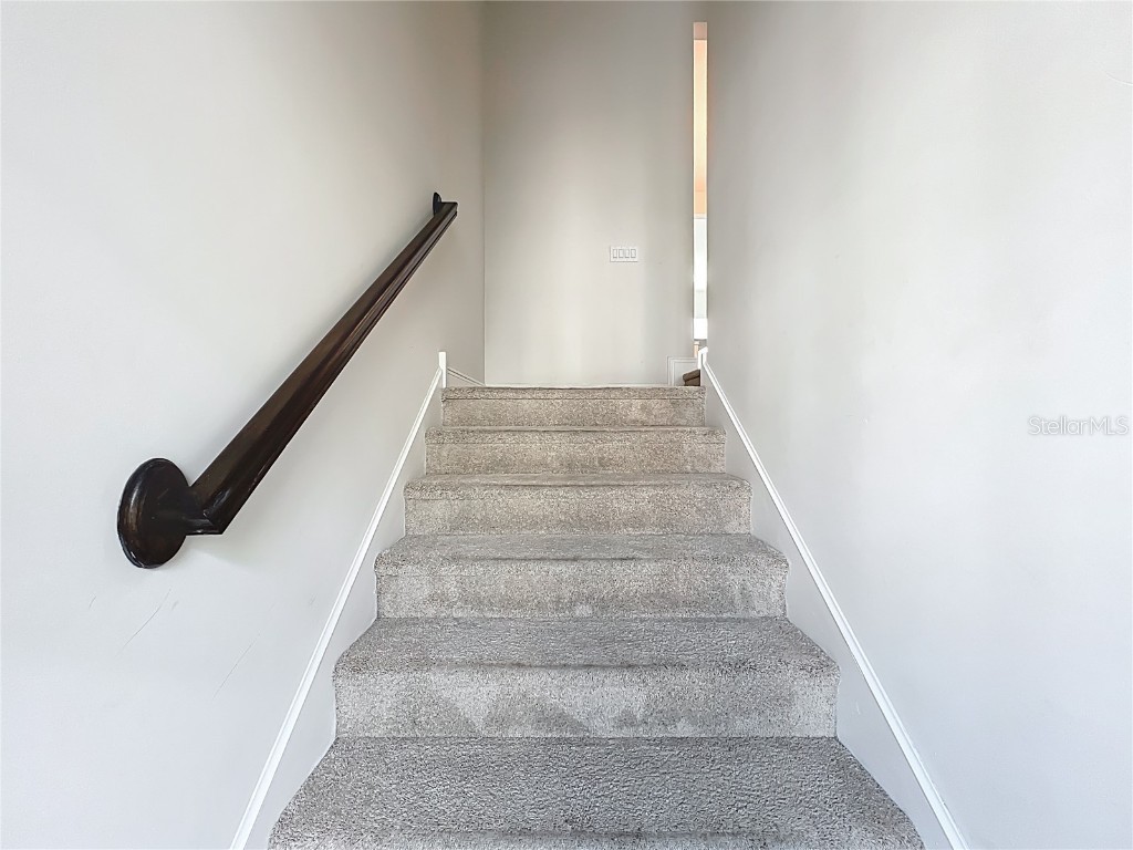 561 Scotia Place Orlando FL 32806 O6340212 image4