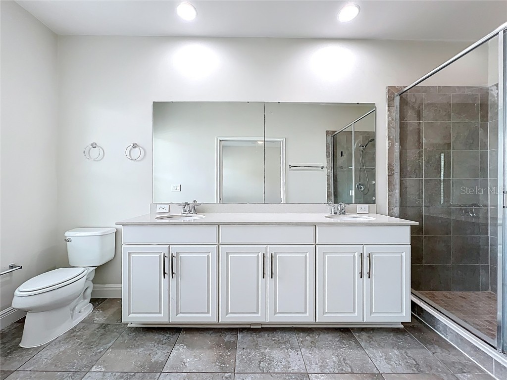 561 Scotia Place Orlando FL 32806 O6340212 image52