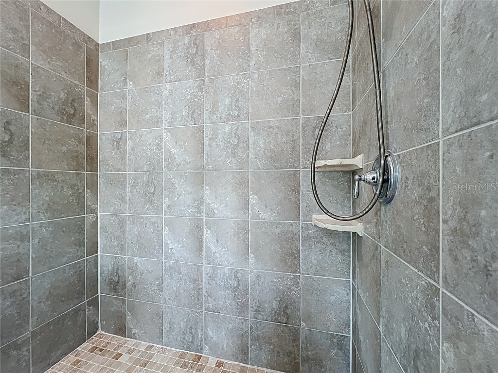 561 Scotia Place Orlando FL 32806 O6340212 image56