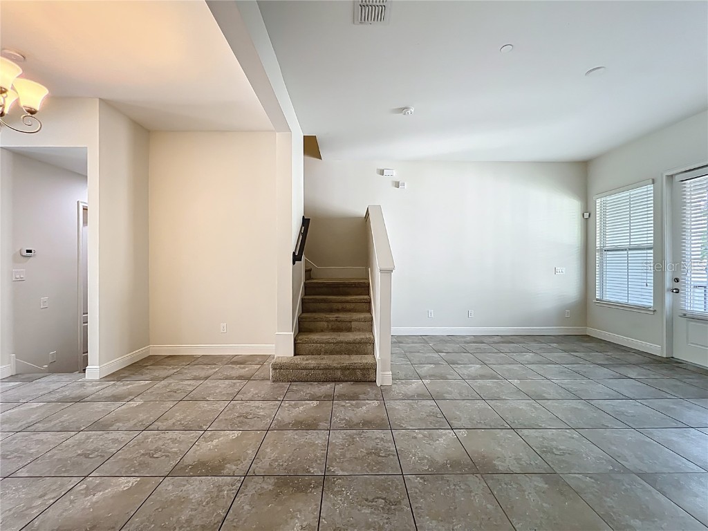 561 Scotia Place Orlando FL 32806 O6340212 image8