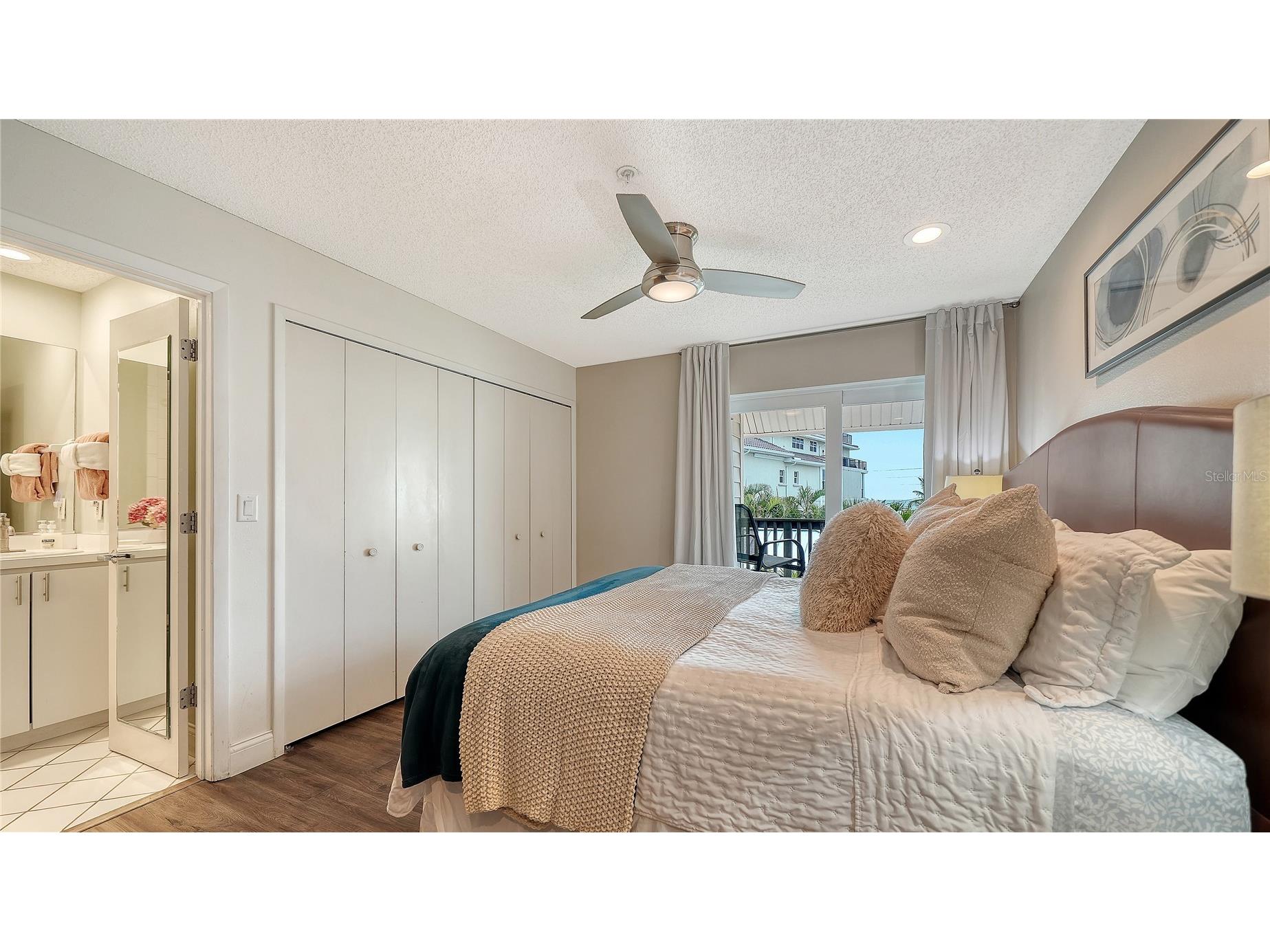 5610 Avenida Del Mare Sarasota FL 34242 A4683170 image10