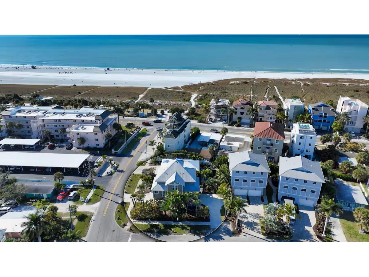 5610 Avenida Del Mare Sarasota FL 34242 A4683170 image2