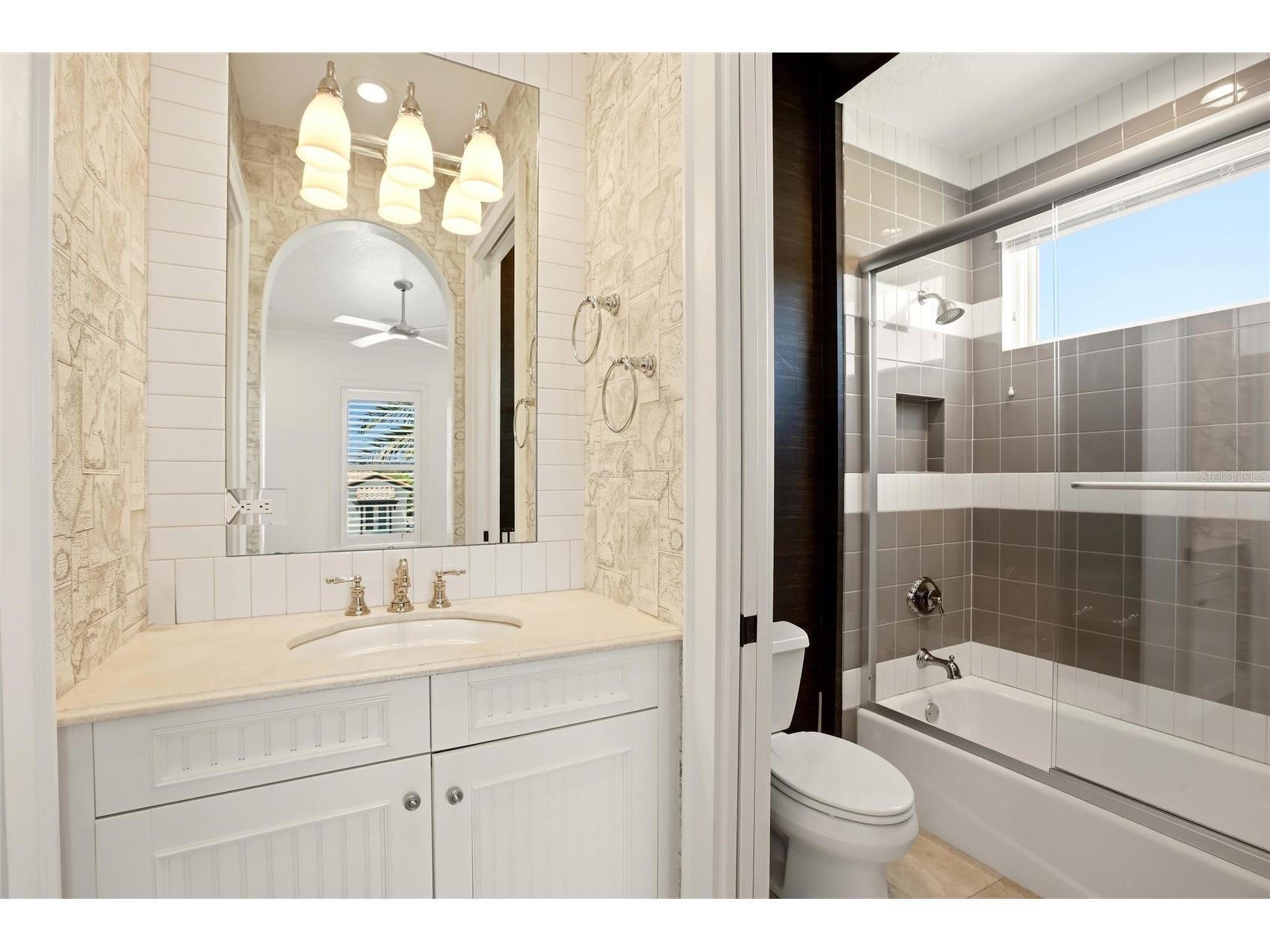 5610 Inspiration Terrace Bradenton FL 34210 A4672859 image55