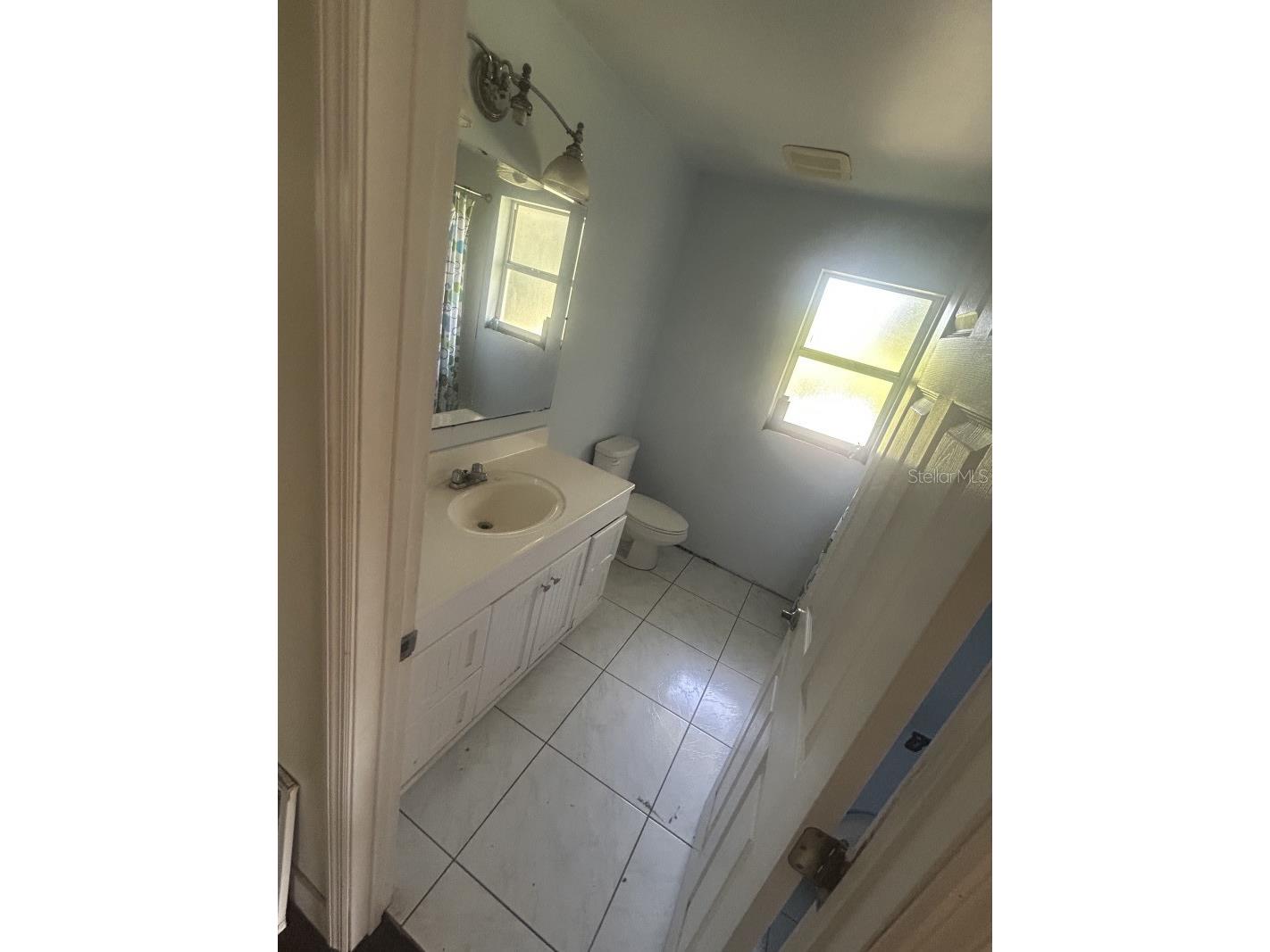 5610 Middle Avenue Sarasota FL 34243 A4694925 image19