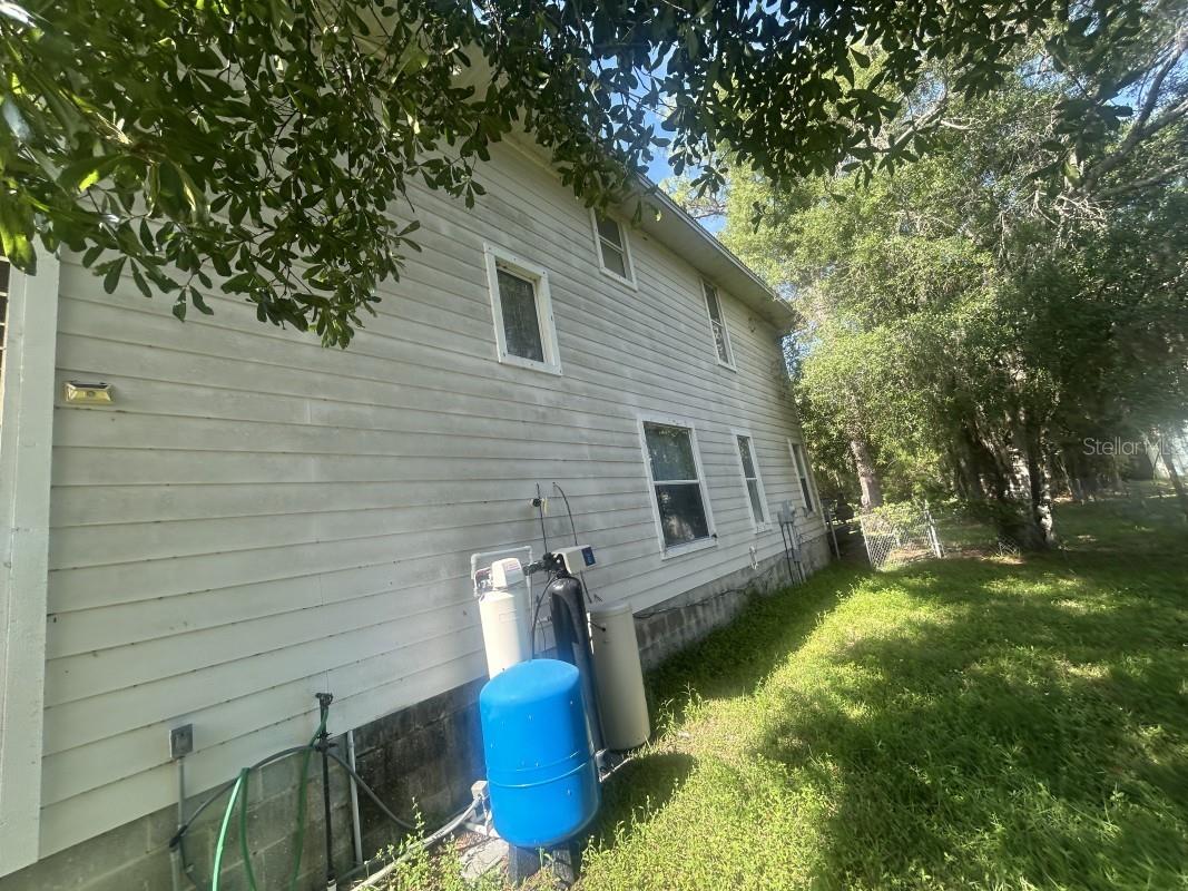 5610 Middle Avenue Sarasota FL 34243 A4694925 image2