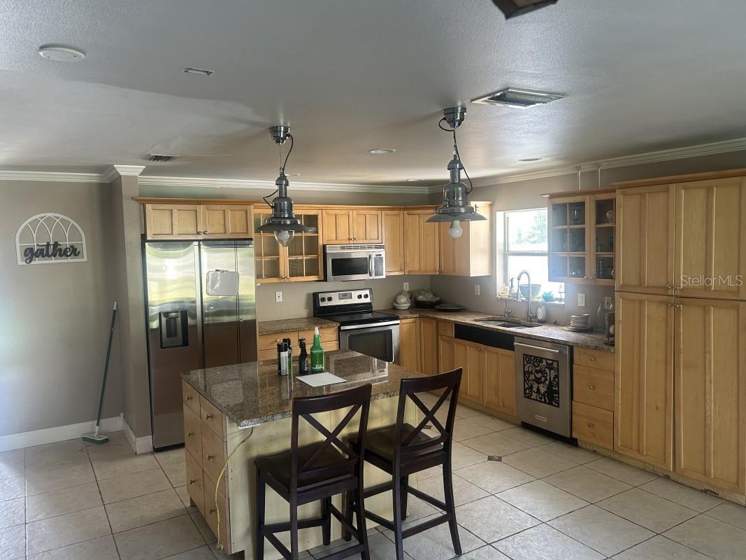 5610 Middle Avenue Sarasota FL 34243 A4694925 image9