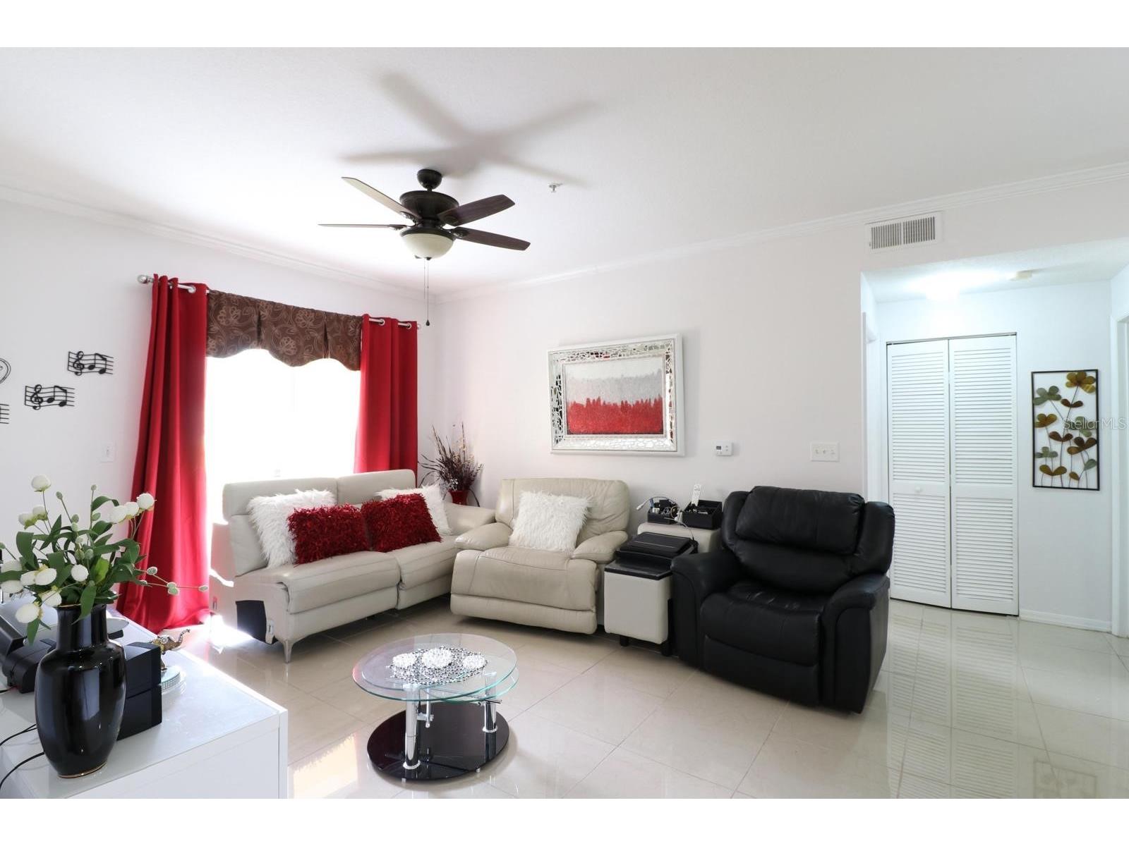 5610 Pinnacle Heights Circle #107 Tampa FL 33624 TB8497750 image2