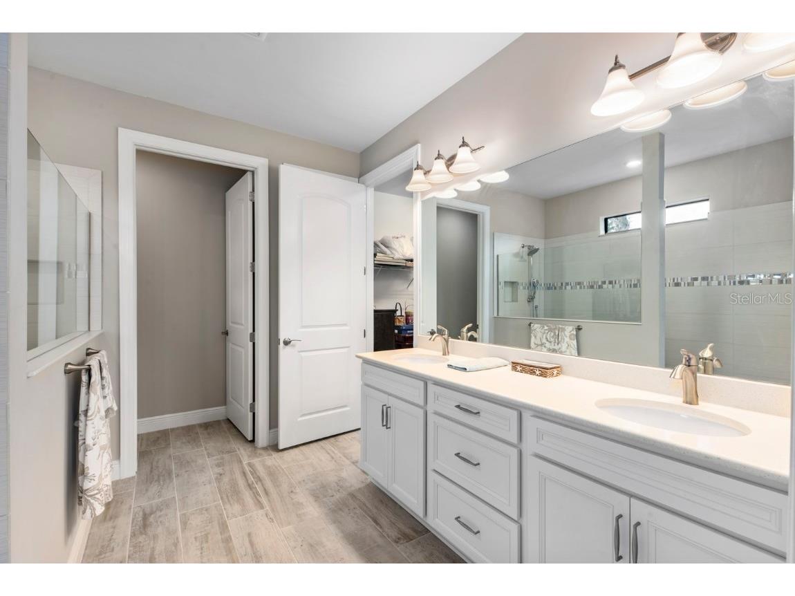 5610 Rain Lily Court Sarasota FL 34238 A4631416 image21