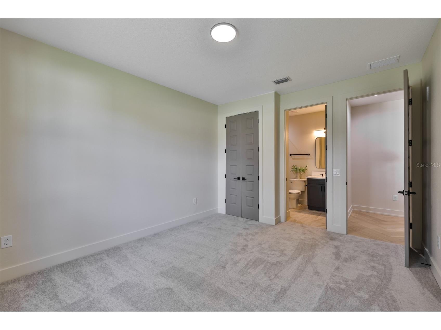 5610 S Sheridan Road Tampa FL 33611 TB8462973 image34