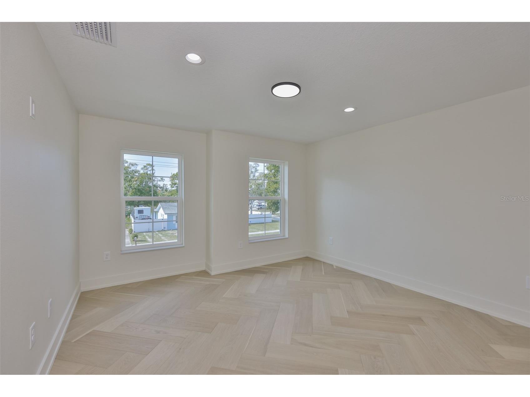 5610 S Sheridan Road Tampa FL 33611 TB8462973 image40