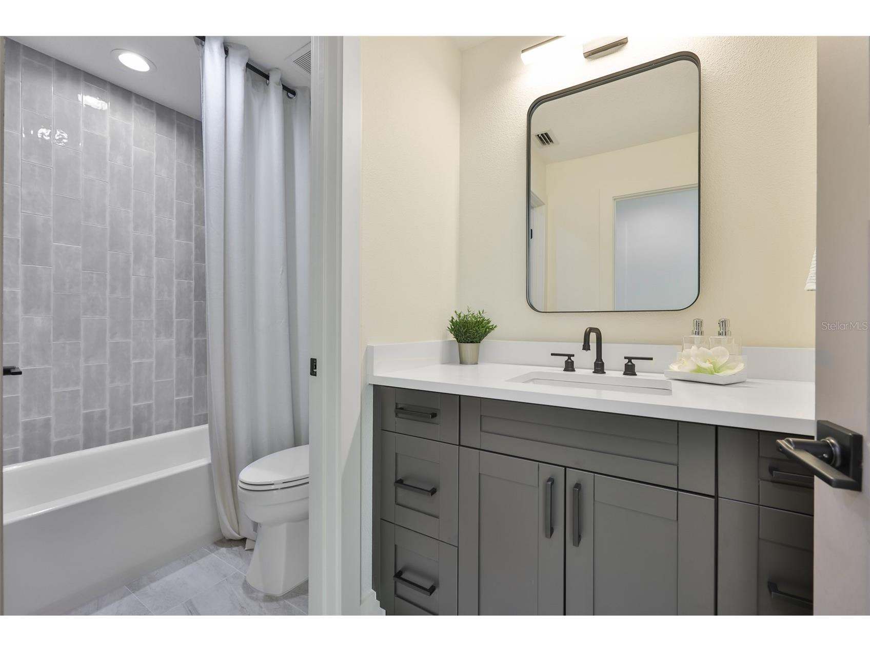 5610 S Sheridan Road Tampa FL 33611 TB8462973 image54