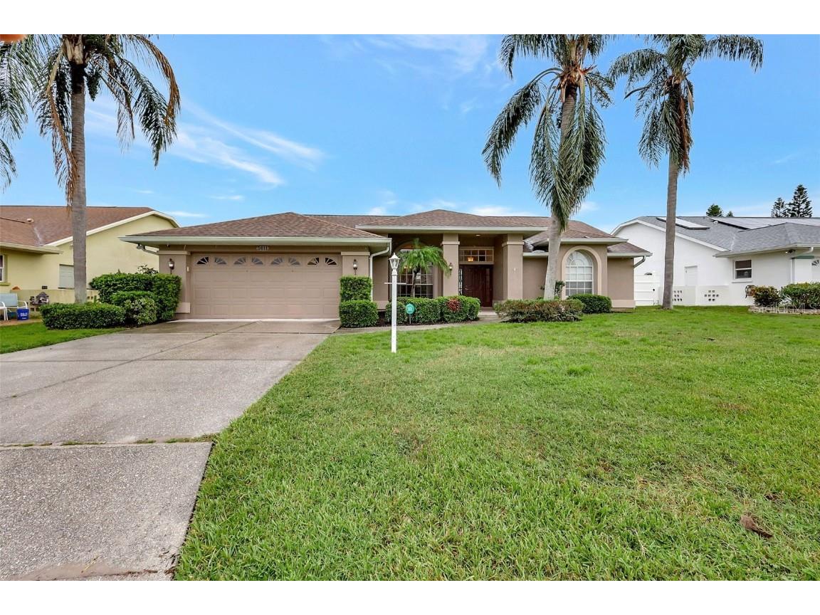 5611 61st Street E Bradenton FL 34203 A4621062 image1