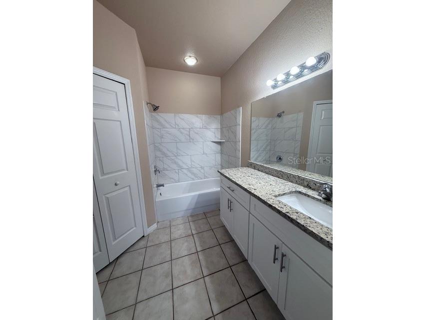 5611 Bidwell Parkway #103 Sarasota FL 34233 A4684693 image19